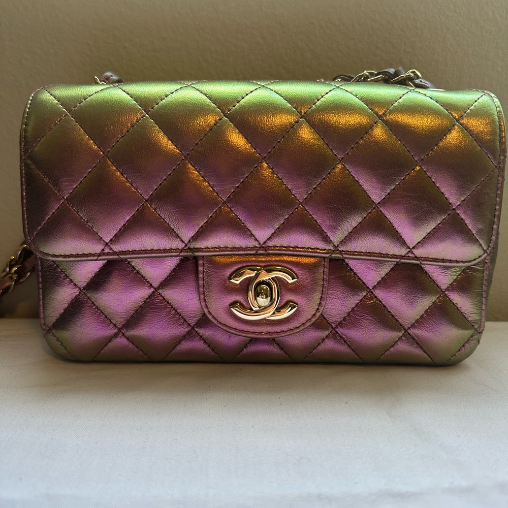 CHANEL
Iridescent Lambskin Quilted Mini Rectangular Flap Purple